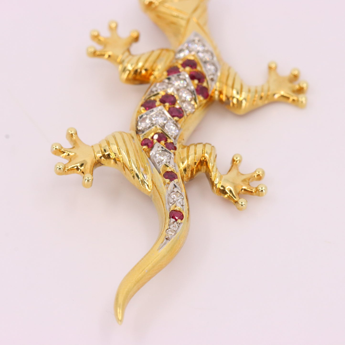Vintage 18ct Yellow Gold Roy Sarkin Lizard Ruby & Diamond Brooch Boxed Gift