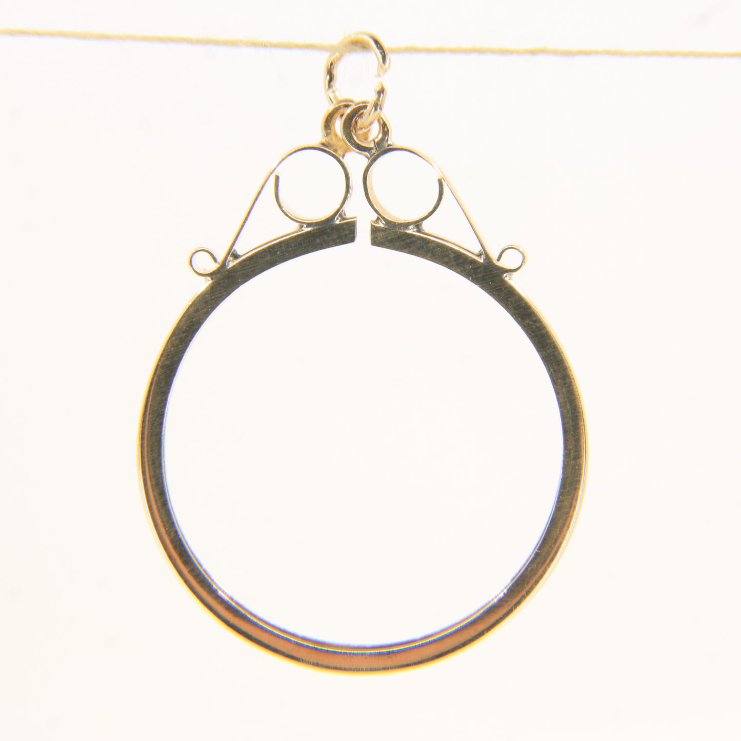 Vintage 9ct Hallmarked Yellow Gold Full Sovereign Coin Holder Pendant Frame