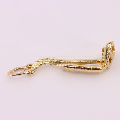Vintage 9ct Hallmarked Yellow Gold Vacuum Cleaner Charm House Cleaning Pendant