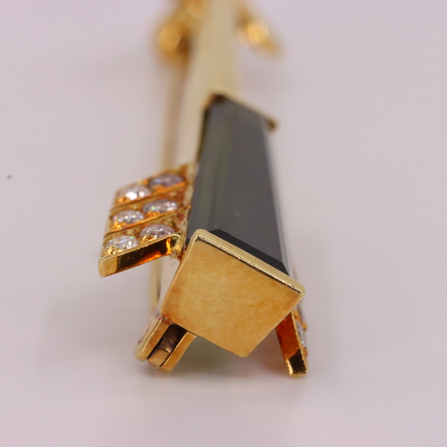 Vintage 18ct Gold Roy Sarkin Statement Pin Tourmaline Diamond Arrow Brooch