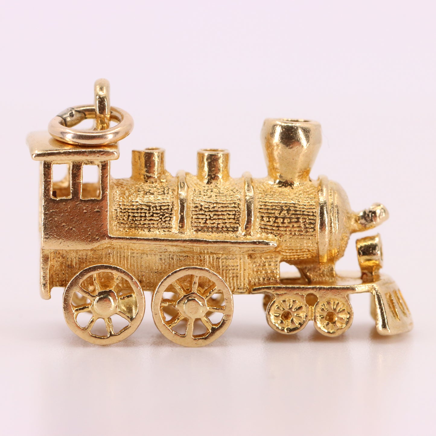 Vintage 9ct Hallmarked Yellow Gold Steam Train Charm Retro Travel Pendant Gift