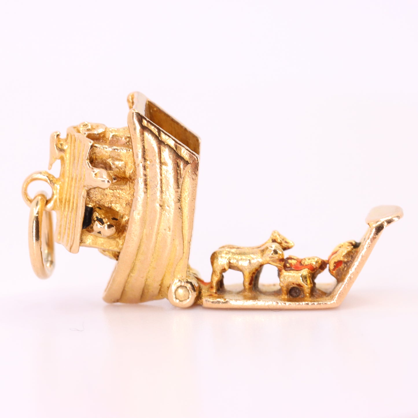 Vintage 9ct Yellow Gold Noahs Ark Opening Boat Charm Animal Religious Pendant