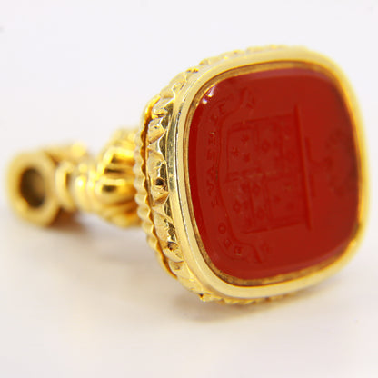 Antique 15ct Gold Pendant Seal Engraved Carnelian Deo Favente insignia Seal