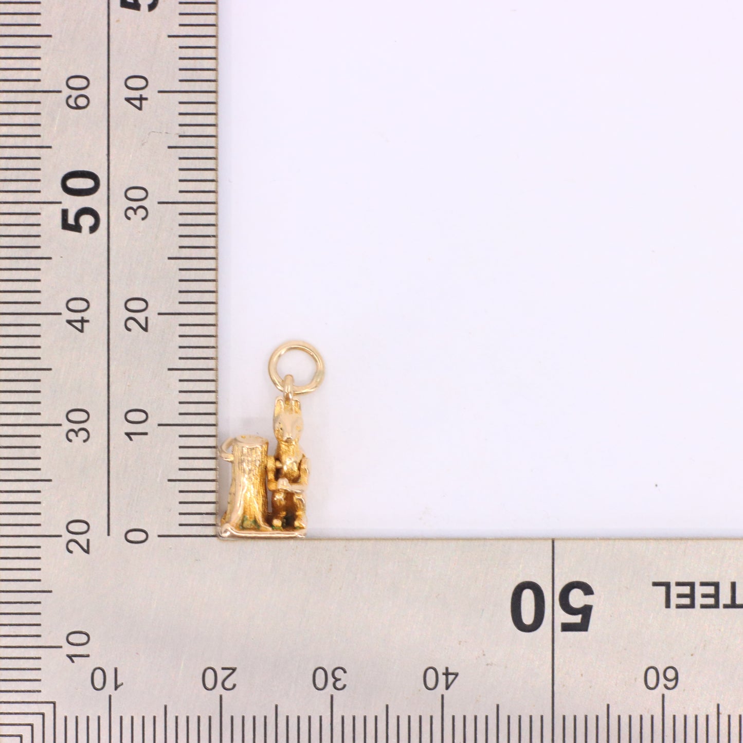 Vintage 9ct Hallmarked Gold Squirrel Eating Nut Charm Moving Animal Pendant Gift