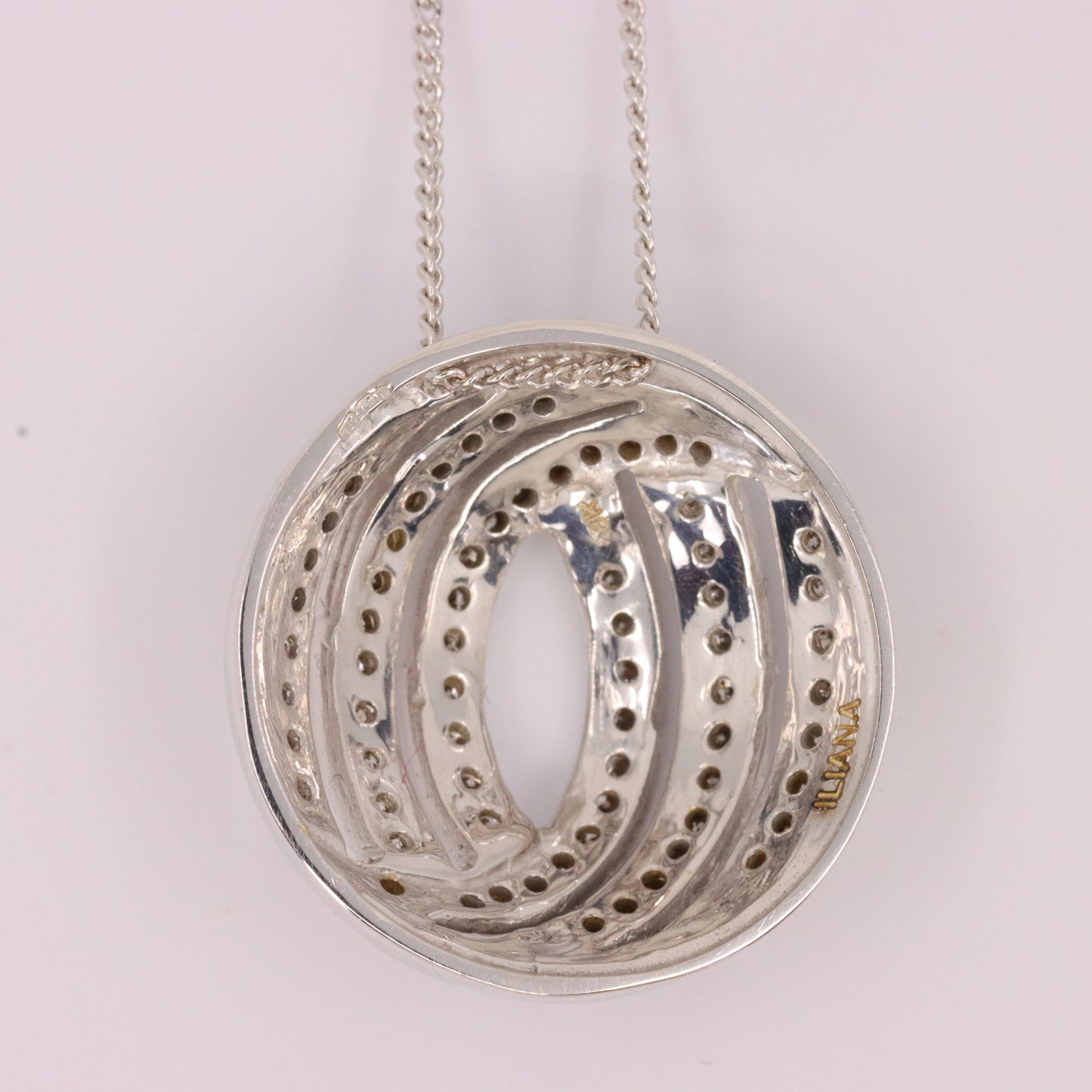 Vintage 18ct White Gold ILIANA 0.50ct Diamond 18 Inch Pendant Necklace Boxed