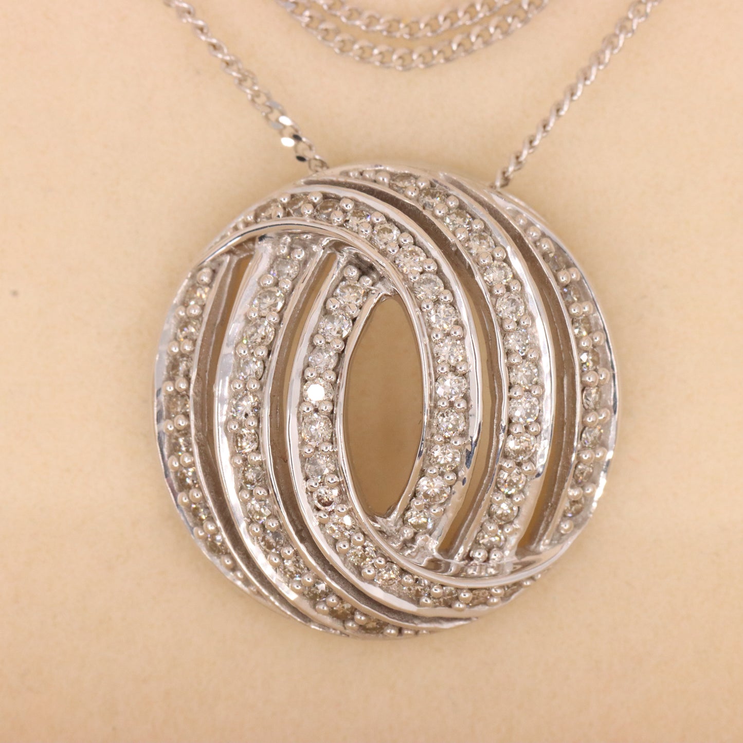 Vintage 18ct White Gold ILIANA 0.50ct Diamond 18 Inch Pendant Necklace Boxed