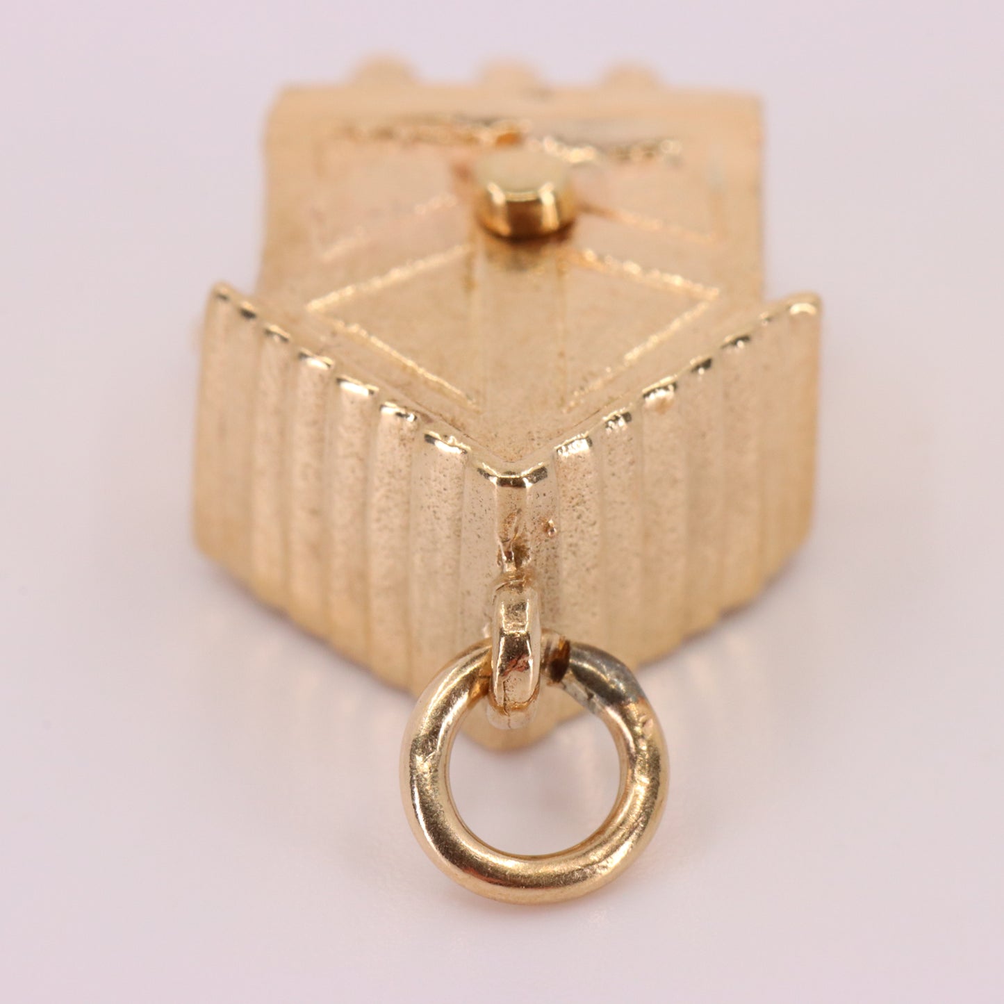 Vintage 9ct Hallmarked Gold Cuckoo Clock Charm Pendant Moving Bird Charm