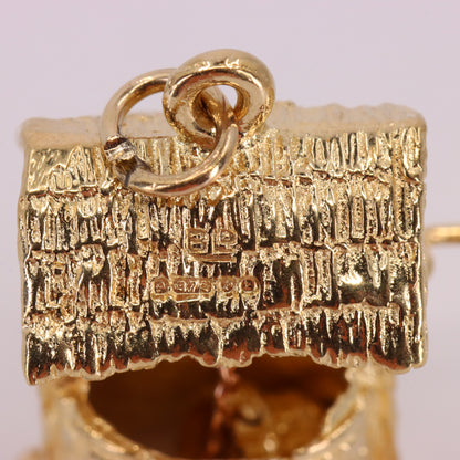 Vintage 9ct Hallmarked Yellow Gold Wishing Well Pendant Moving Luck Charm Gift