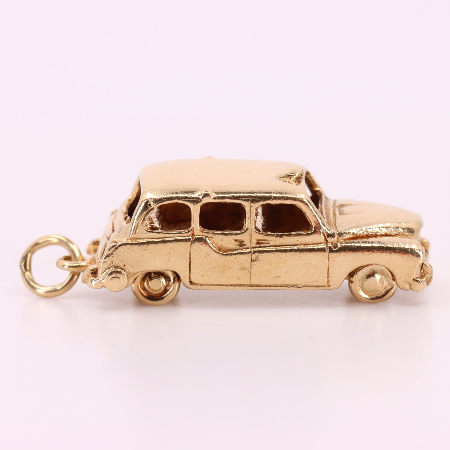 Vintage 9ct Hallmarked Yellow Gold London Taxi Charm British Opening Pendant