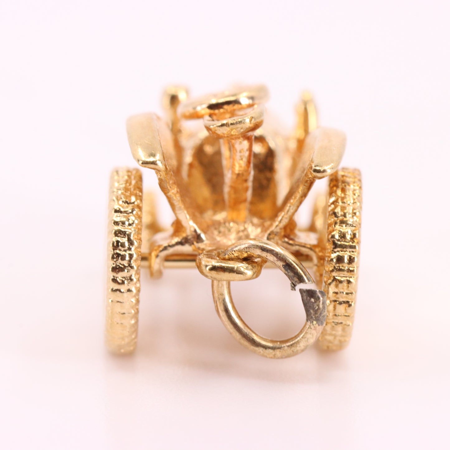 Vintage 9ct Hallmarked Yellow Gold Retro Tractor Pendant Farm Charm