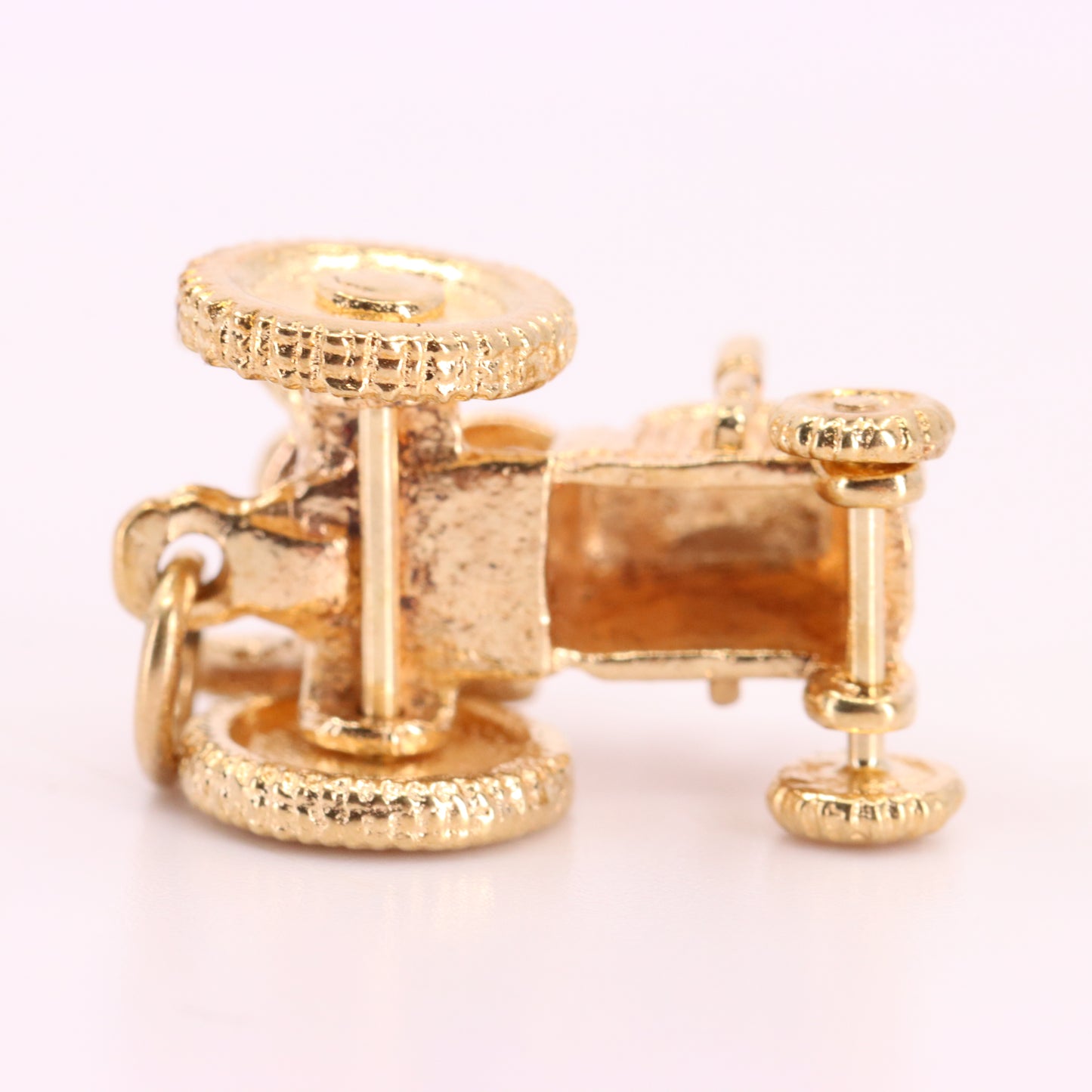 Vintage 9ct Hallmarked Yellow Gold Retro Tractor Pendant Farm Charm