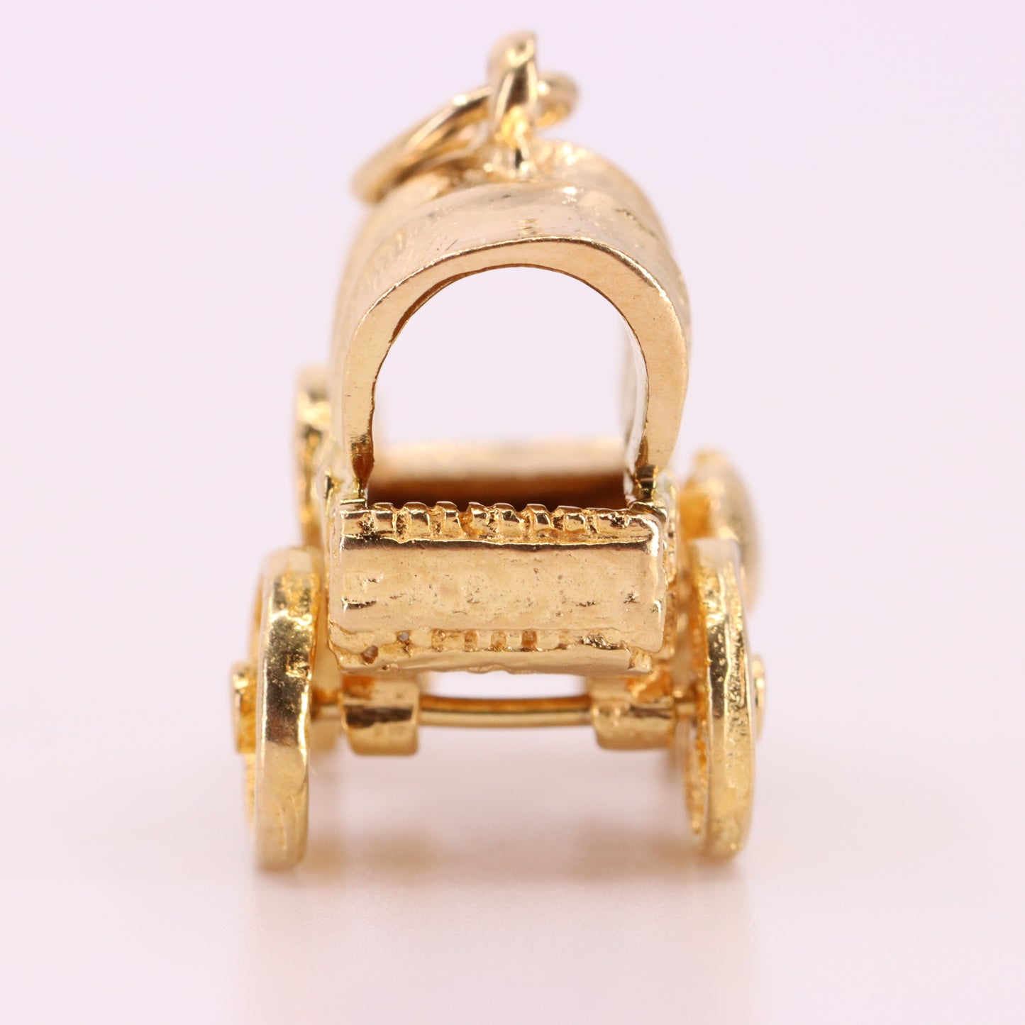 Vintage 9ct Hallmarked Yellow Gold Western Wagon Charm Cowboy Travel Pendant