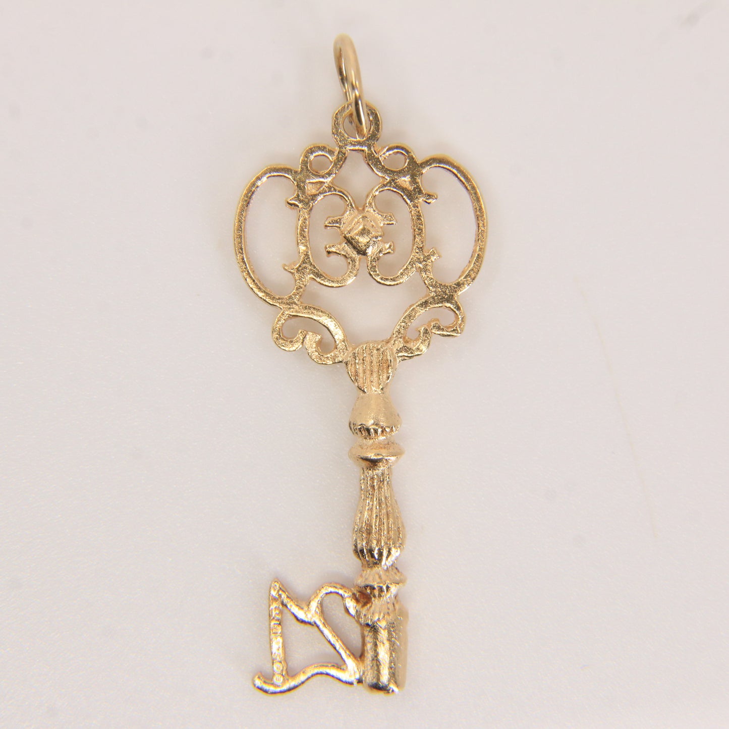 Vintage 9ct Hallmarked Gold Key Charm Pendant 21st Birthday Gift Twenty One