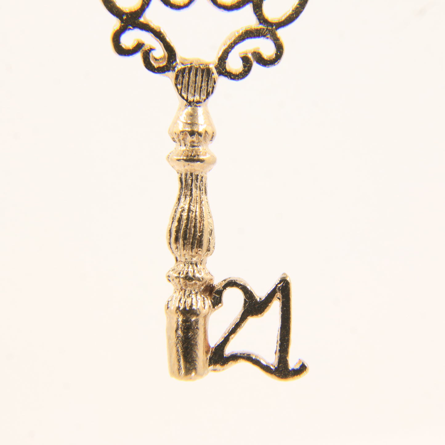 Vintage 9ct Hallmarked Gold Key Charm Pendant 21st Birthday Gift Twenty One