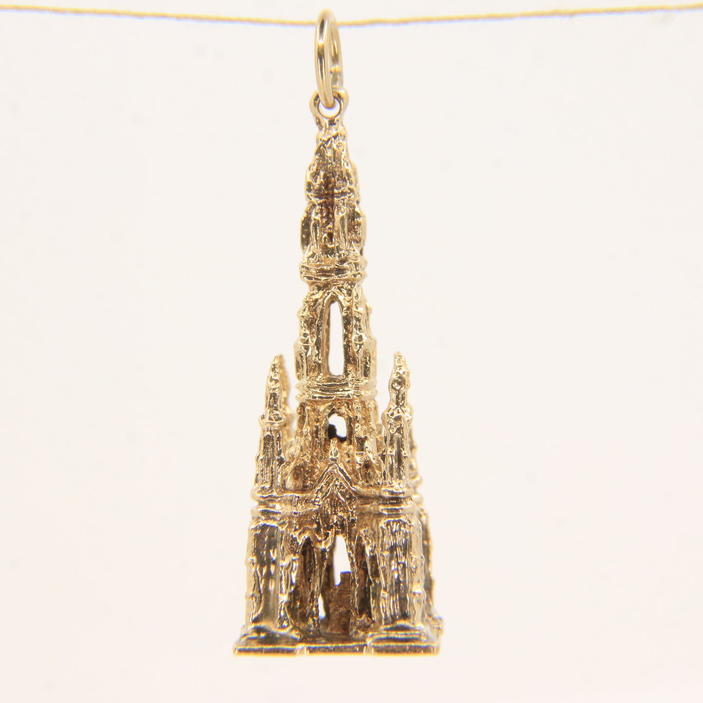 Vintage 9ct Hallmarked Gold Scott Monument Pendant Charm Edinburgh Landmark
