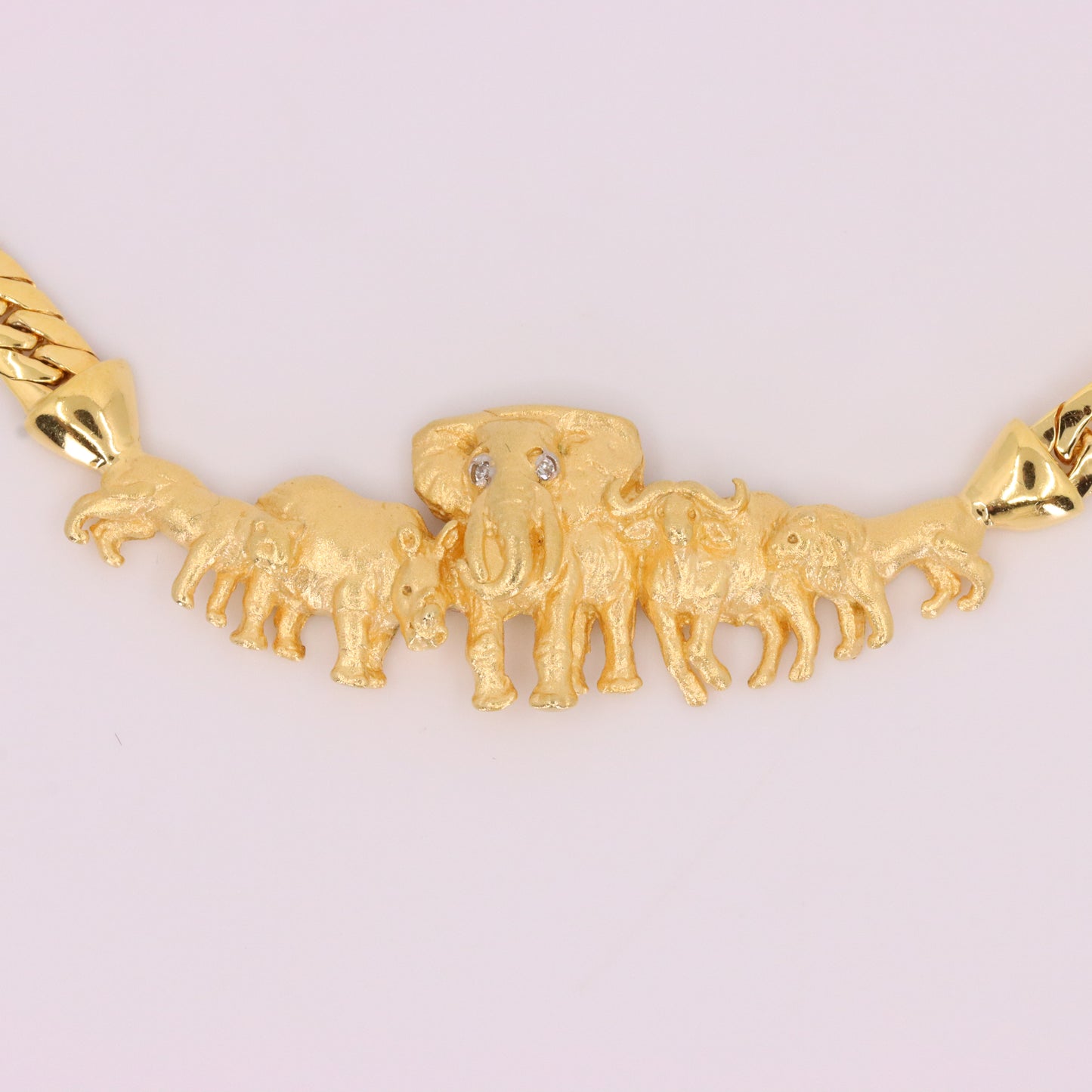 Vintage 9ct Hallmarked Yellow Gold Elephant African Wildlife 18 Inch Necklace Boxed
