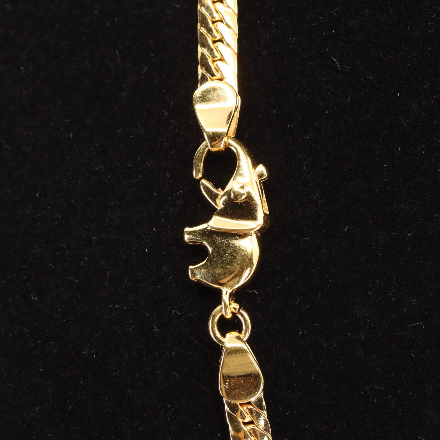 Vintage 9ct Hallmarked Yellow Gold Elephant African Wildlife 18 Inch Necklace Boxed