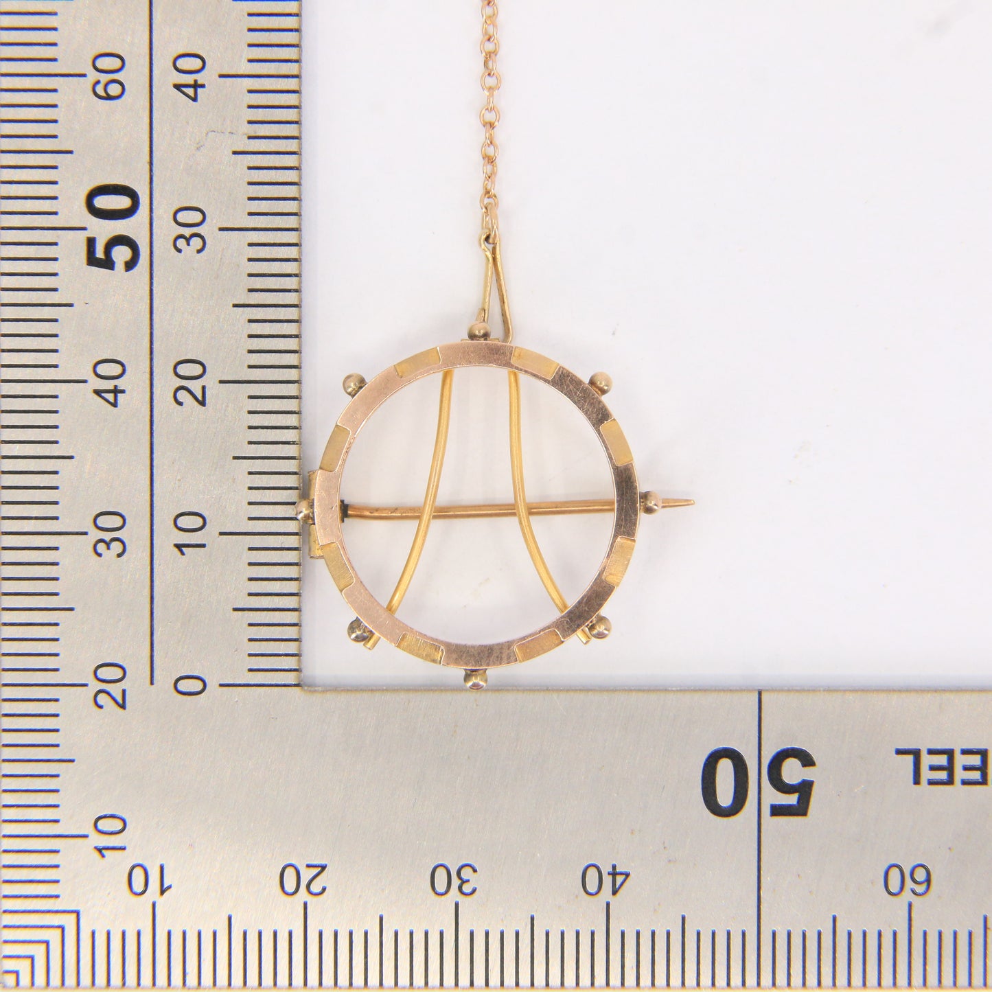 Antique 9ct Gold Half Sovereign Coin Frame Brooch with Safety Chain