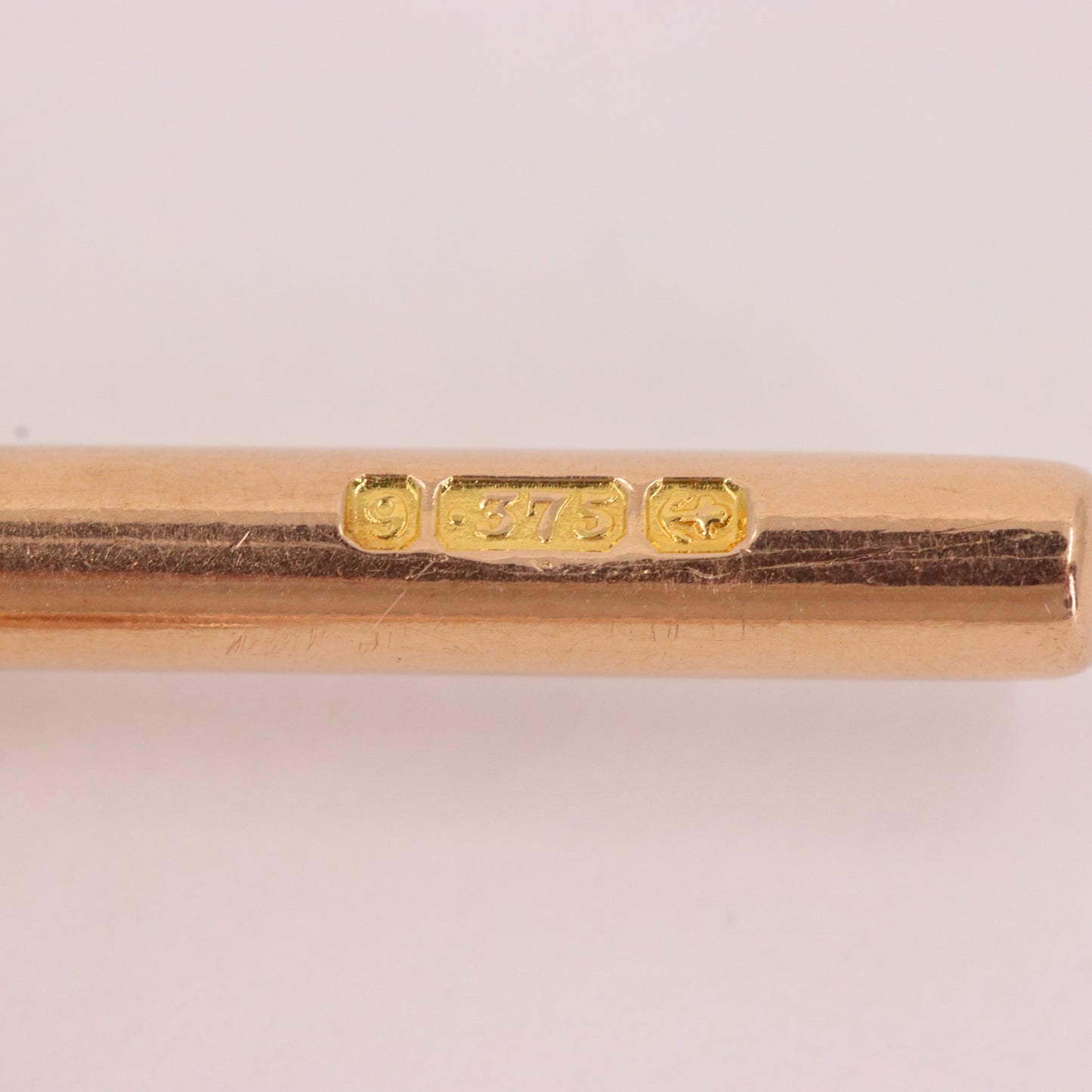 Vintage 9ct Hallmarked Yellow Gold Albert T Bar Chain 4.5 Inch Extender Pendant