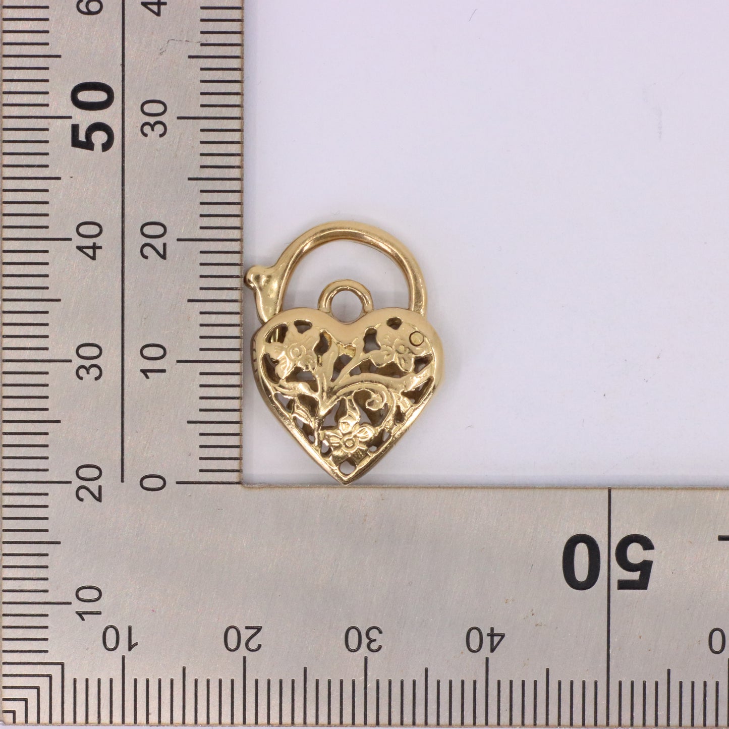 Vintage 9ct Yellow Gold Heart Lock Charm Padlock Pendant Floral Openwork Detail