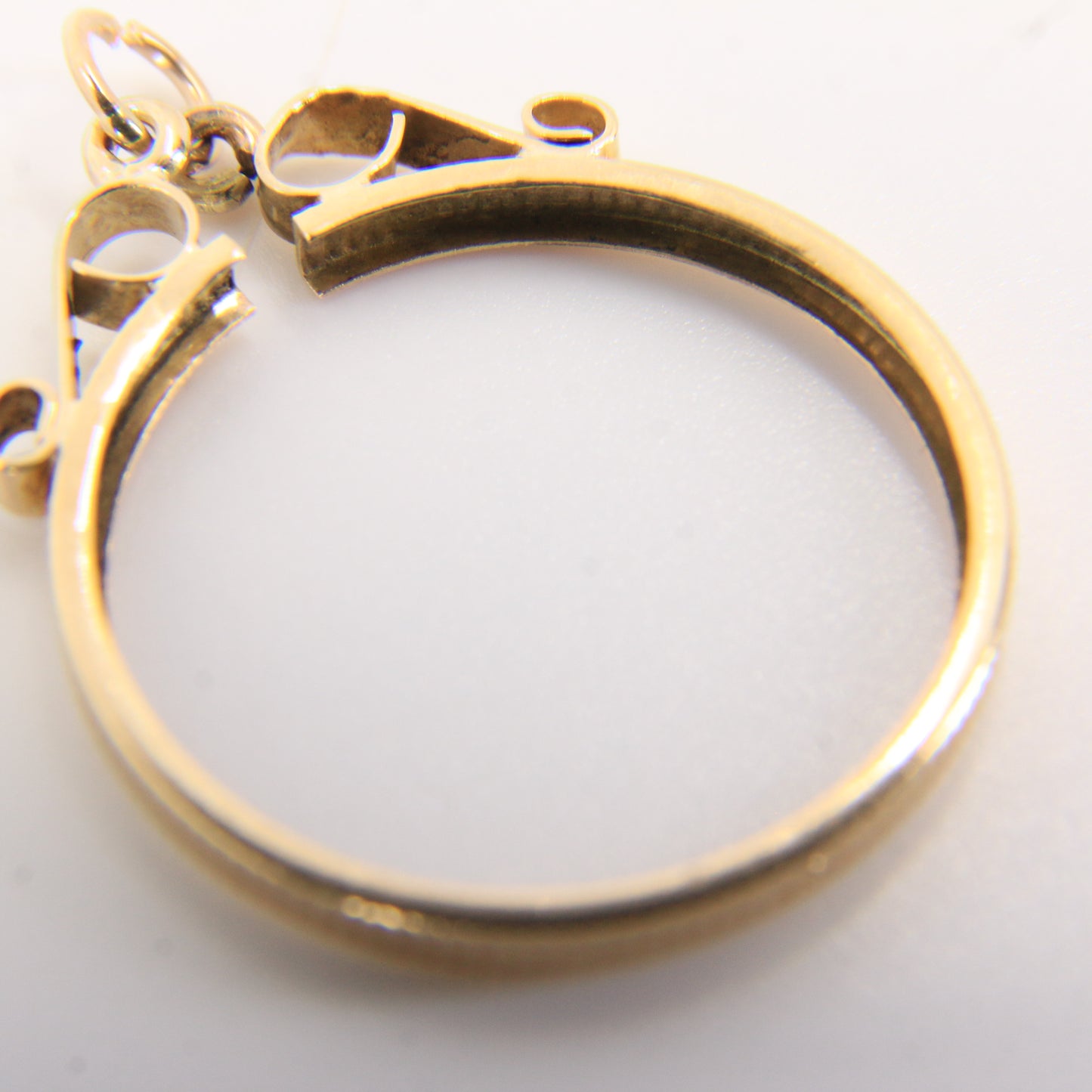 Vintage 9ct Gold Full Sovereign Holder Coin Frame Pendant Charm Gift