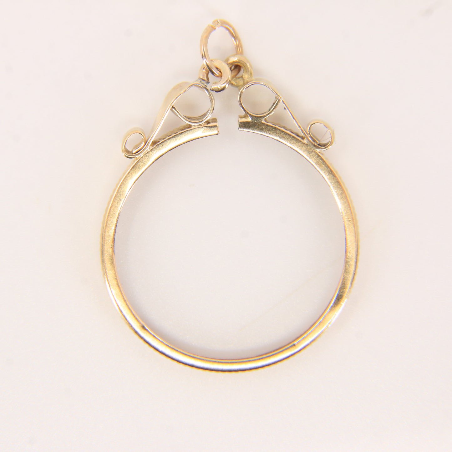 Vintage 9ct Gold Full Sovereign Holder Coin Frame Pendant Charm Gift