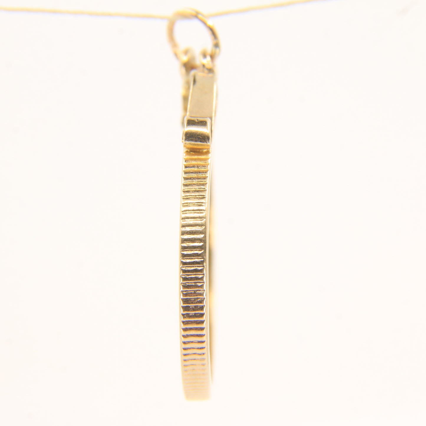 Vintage 9ct Gold Full Sovereign Holder Coin Frame Pendant Charm Gift