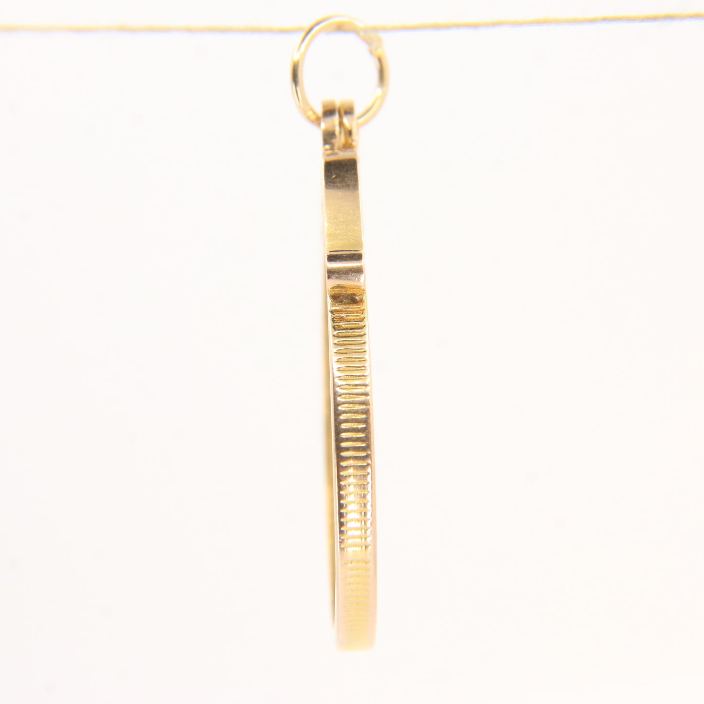 Vintage 9ct Gold Full Sovereign Holder Coin Frame Pendant Charm Gift