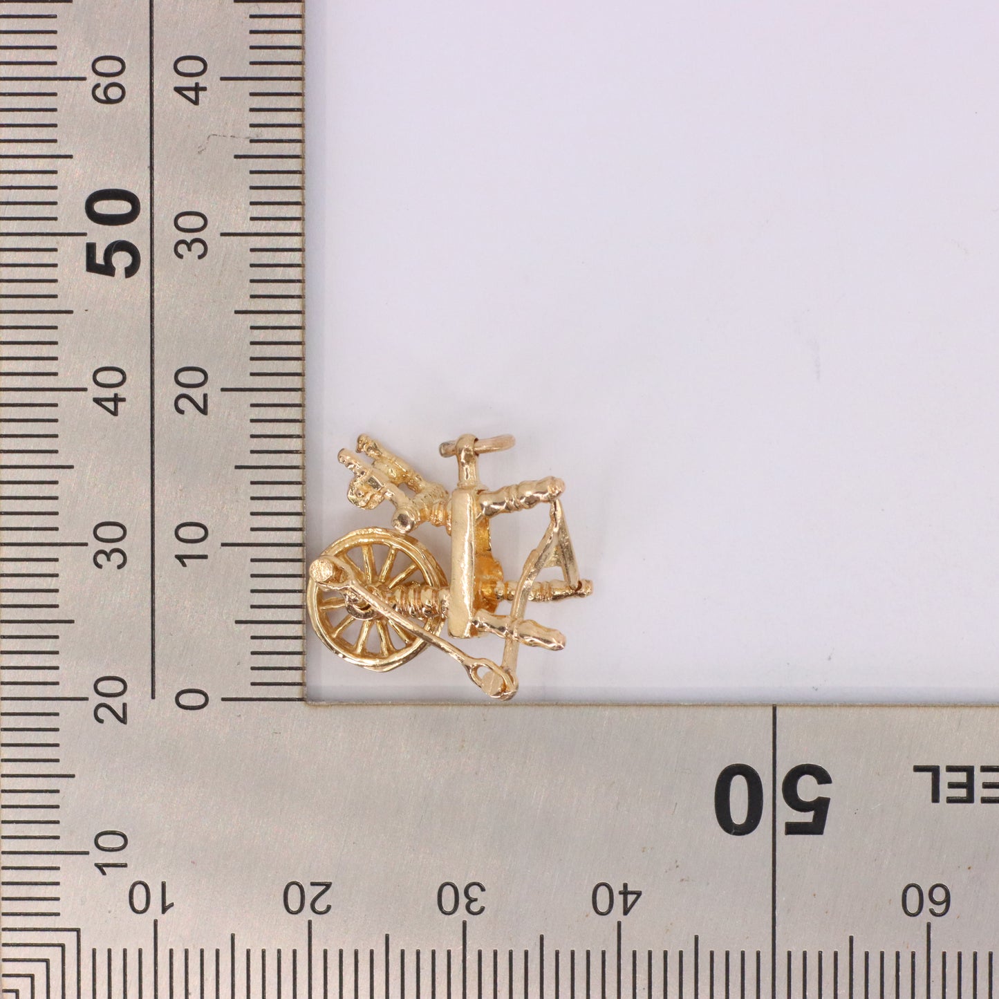 Vintage 9ct Hallmarked Gold Spinning Wheel Charm Moving Pendant Gift