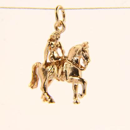 Vintage 9ct Gold Horse Riding Charm – Hallmarked Equestrian Pendant