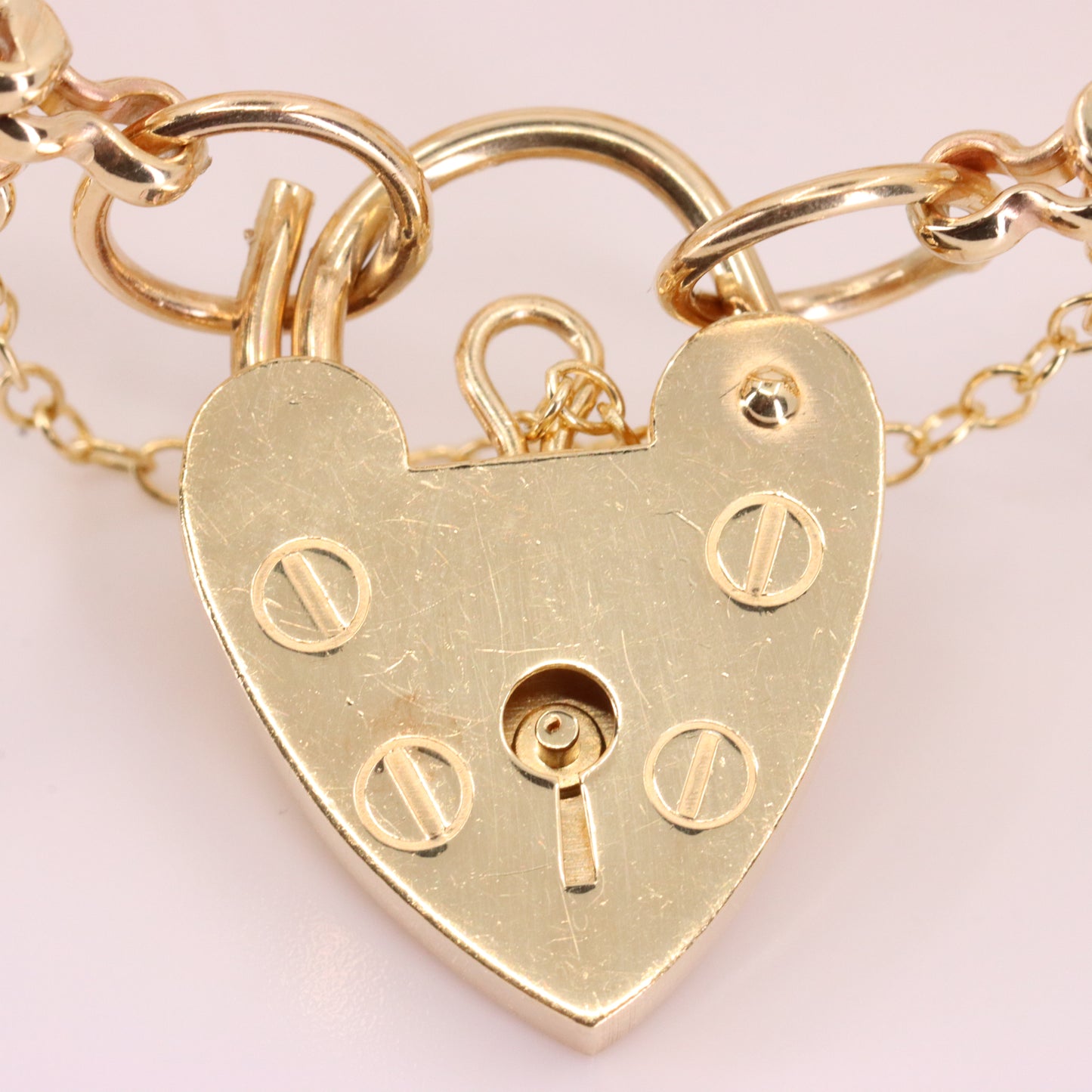 Vintage 9ct Hallmarked Gold Full Sovereign Coin Bracelet Heart Lock 7.2 Inch