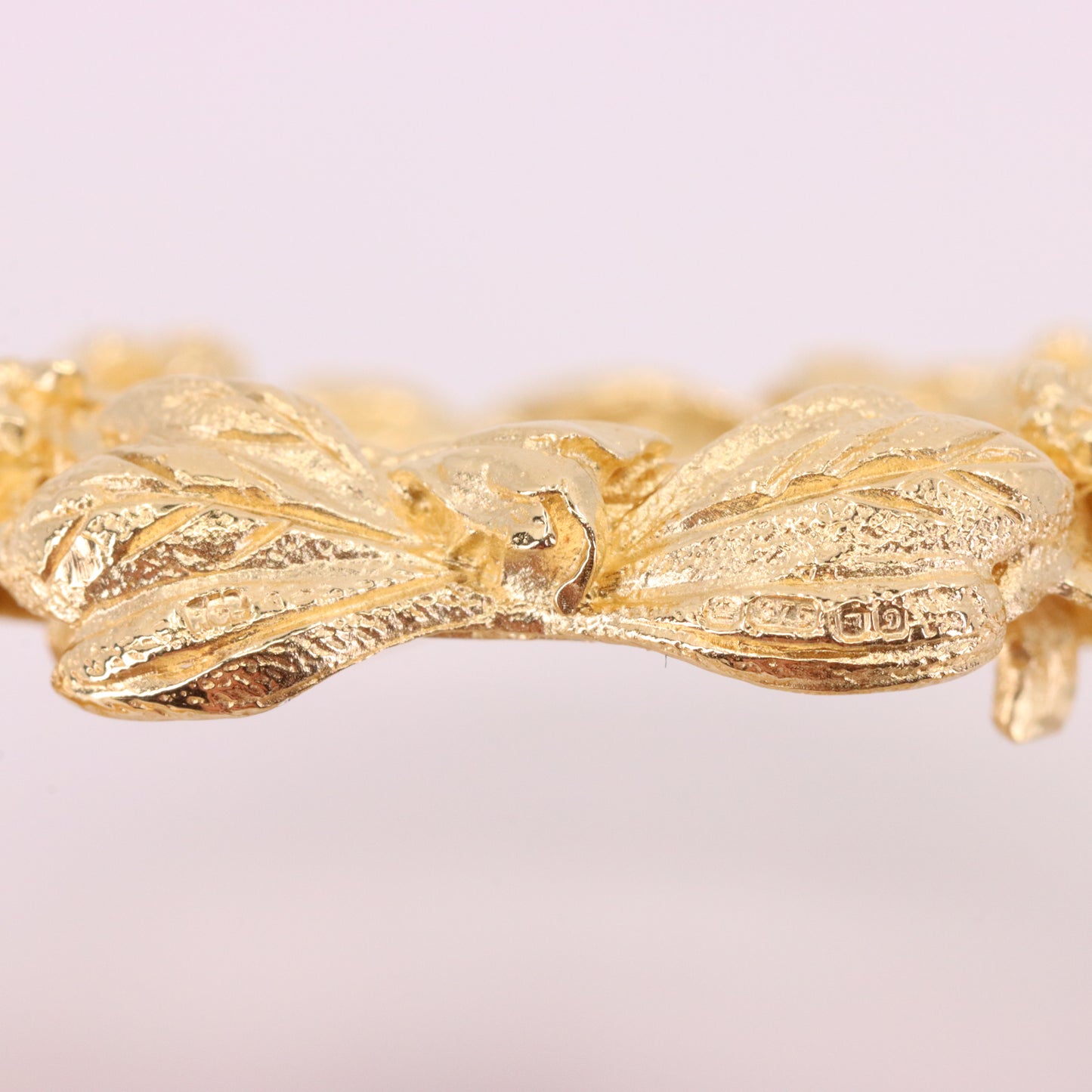 Vintage 9ct Hallmarked Gold Full Sovereign Coin Bracelet Heart Lock 7.2 Inch