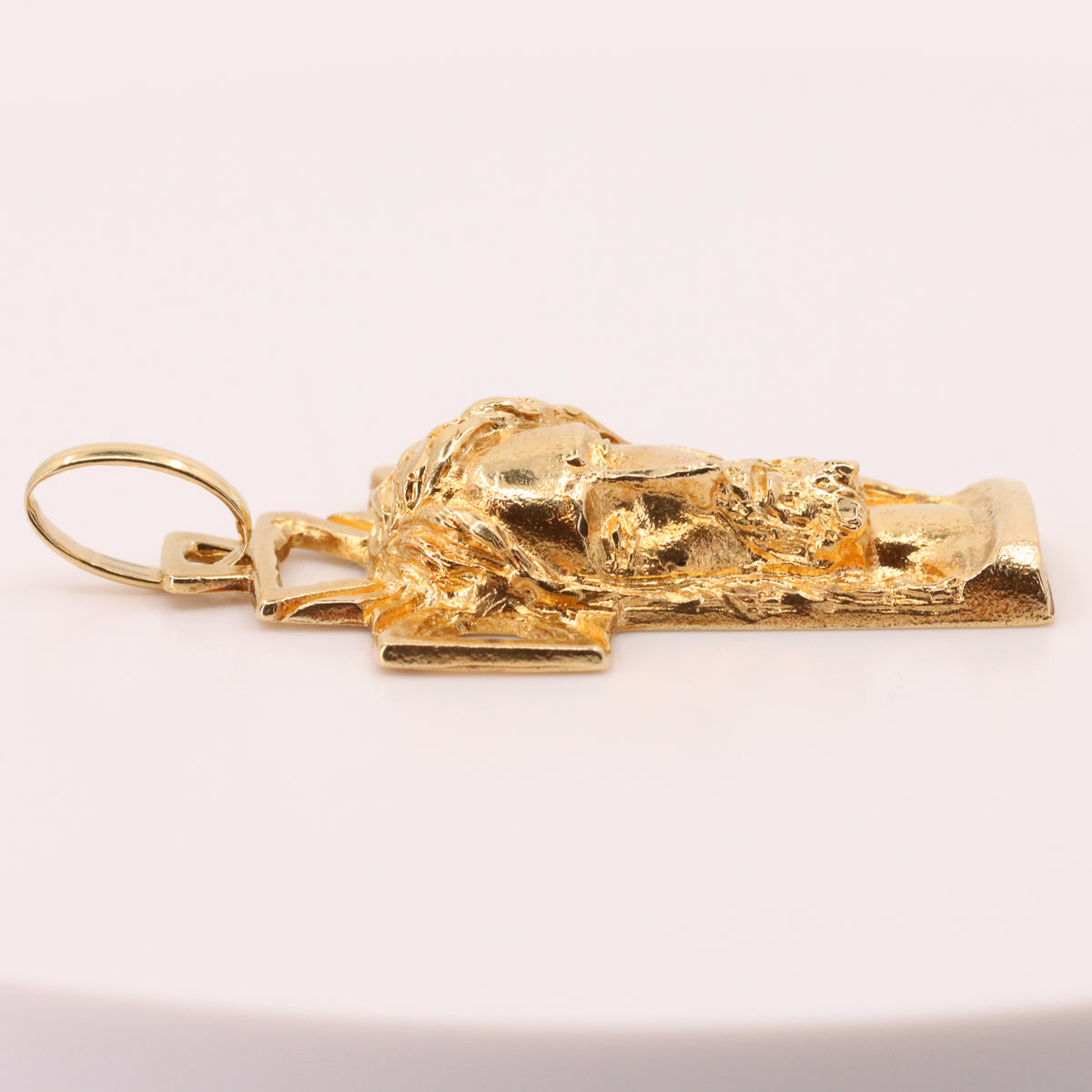Vintage 9ct Hallmarked Yellow Gold Unoaerre Jesus Christ Cross Pendant Religious