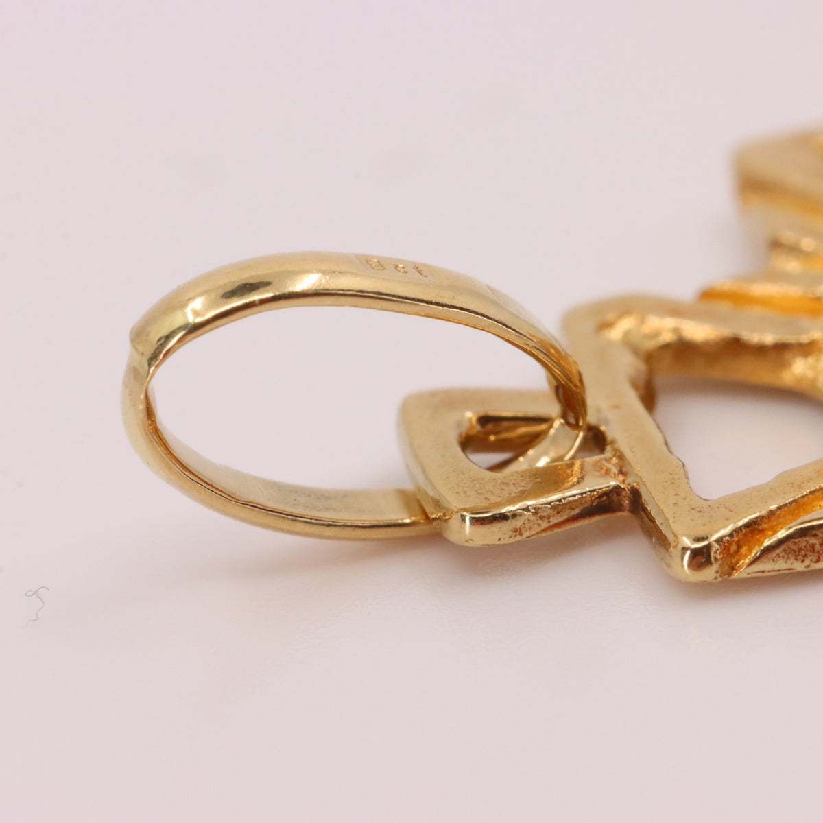 Vintage 9ct Hallmarked Yellow Gold Unoaerre Jesus Christ Cross Pendant Religious