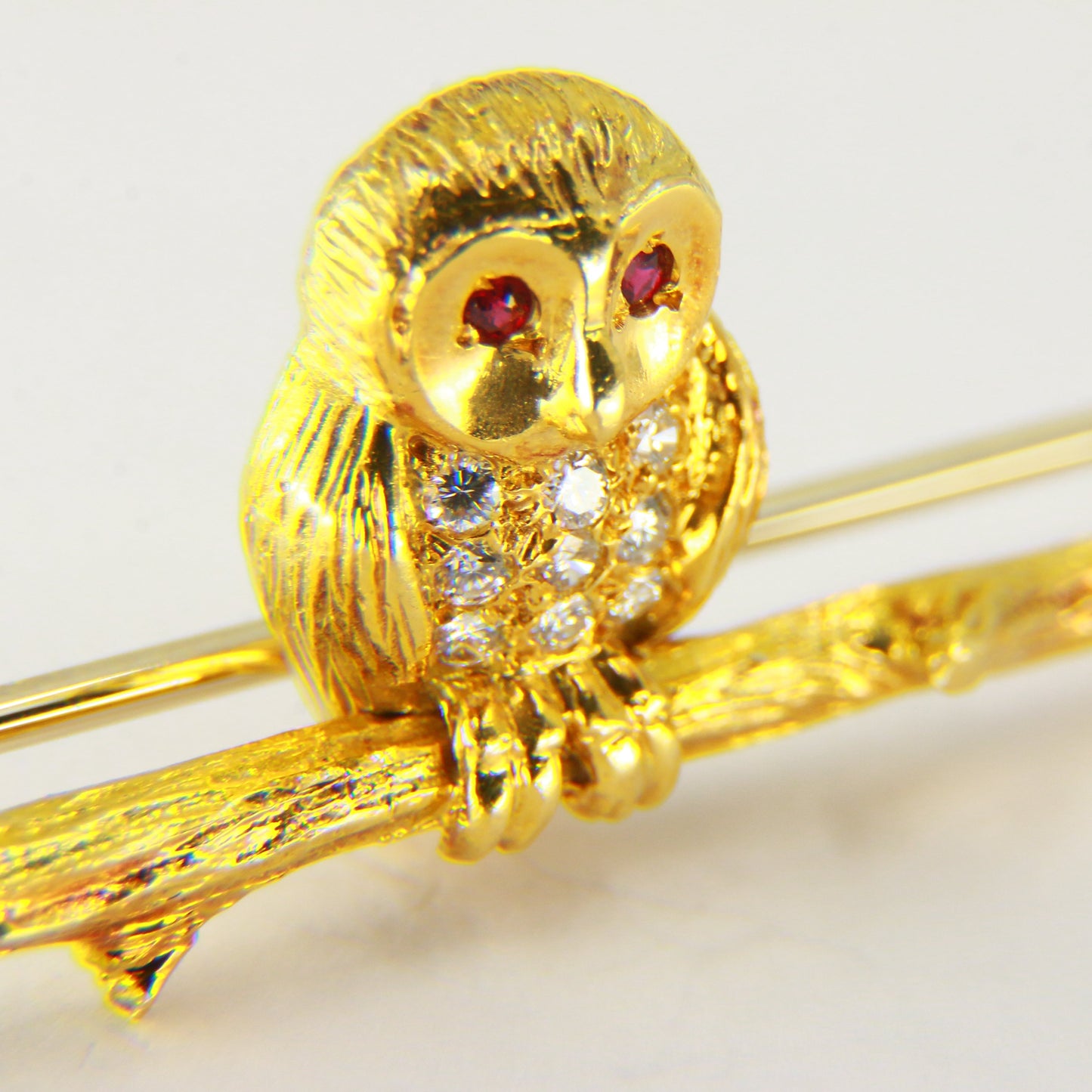 Vintage 18ct Ruby Eyed Owl Brooch Yellow Gold Hallmarked Diamond Ruby Set Brooch