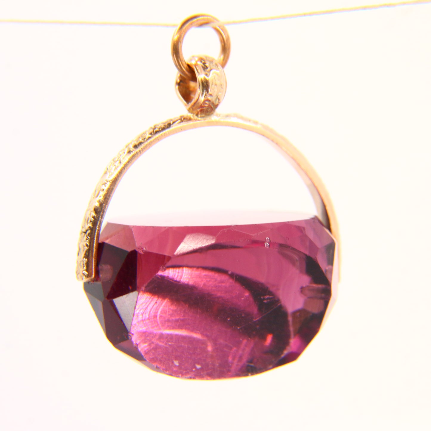 Vintage 9ct Purple Glass Spinner Pendant – Yellow Gold Fob Charm