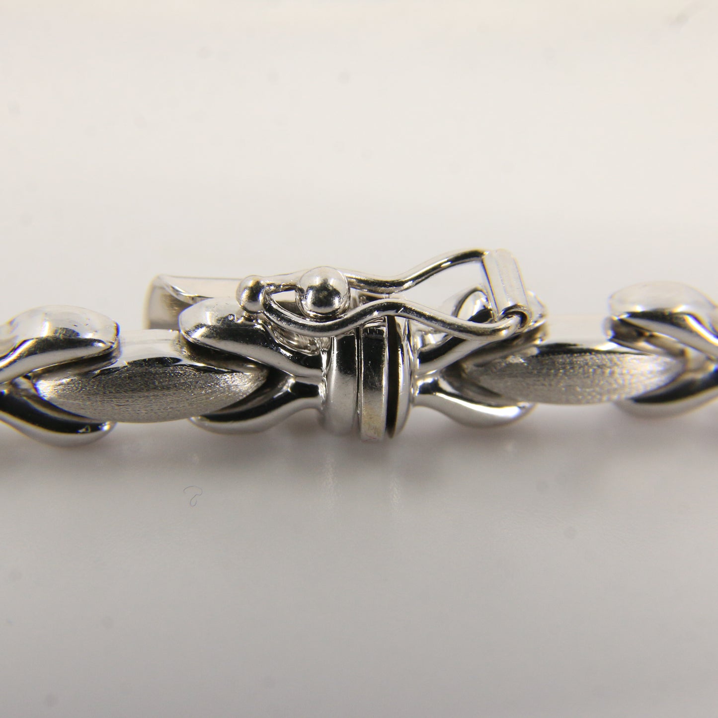 Vintage 18ct Hallmarked White Gold Bracelet 7 Inch Articulated Link Design
