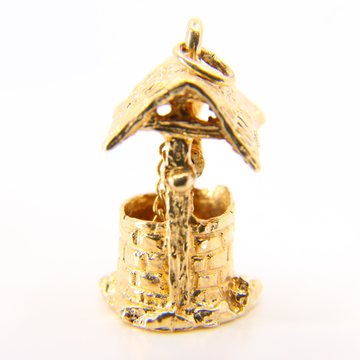 Vintage 9 Carat Wishing Well Charm Pendant Yellow Gold Hallmarked