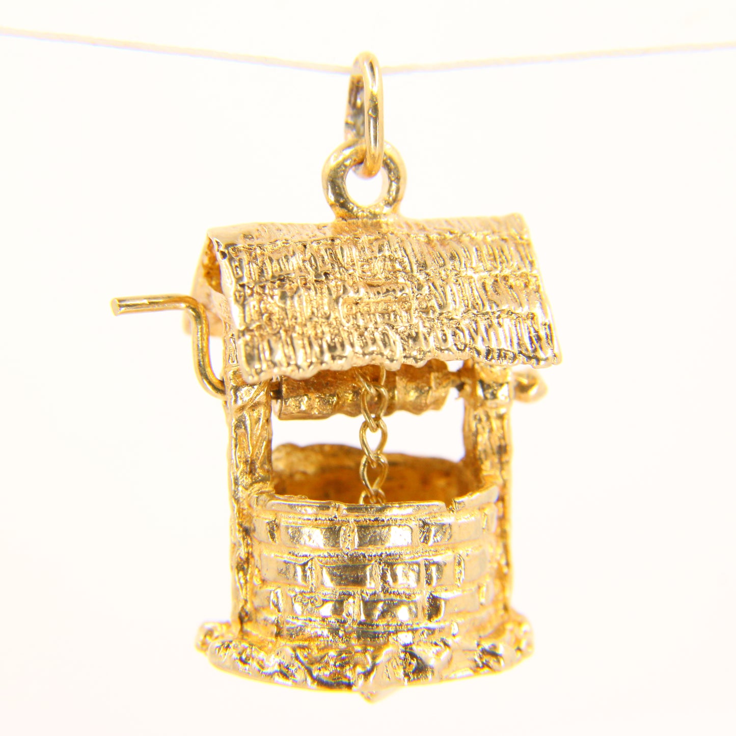 Vintage 9 Carat Wishing Well Charm Pendant Yellow Gold Hallmarked