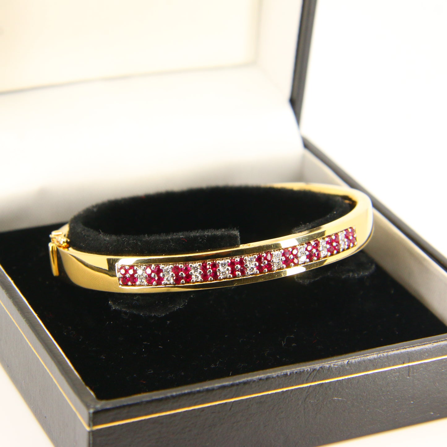 Vintage 18 Carat Diamond & Ruby Lime Blue Bangle Boxed