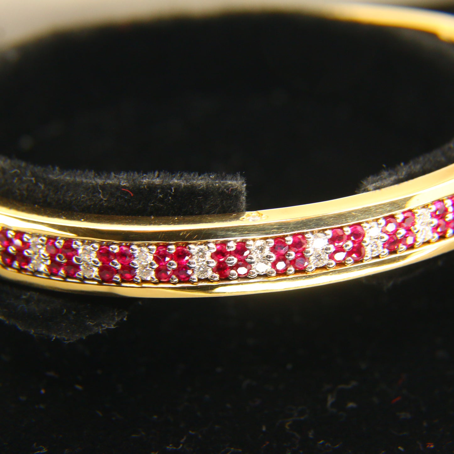 Vintage 18 Carat Diamond & Ruby Lime Blue Bangle Boxed