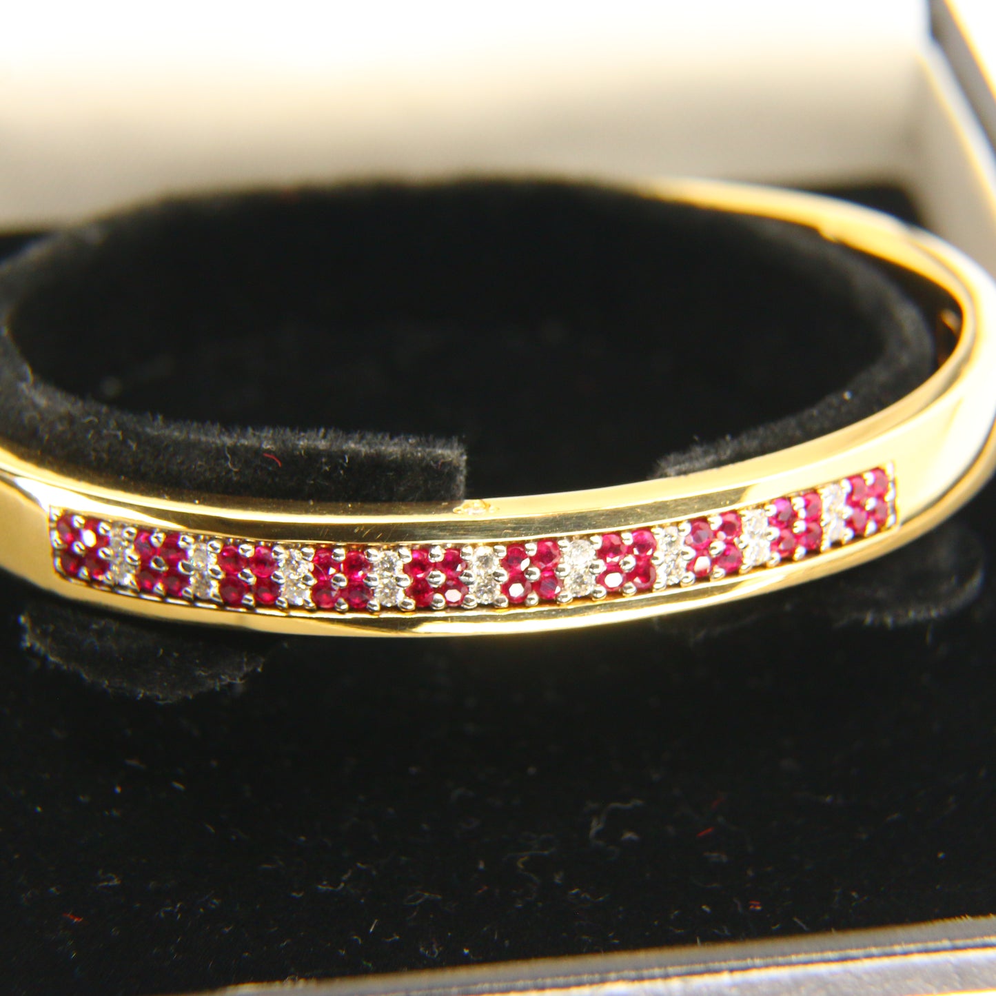 Vintage 18 Carat Diamond & Ruby Lime Blue Bangle Boxed