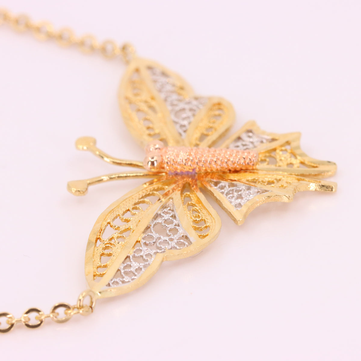Vintage 9ct Hallmarked Tri Tone Gold Filigree Butterfly Pendant Necklace 17 Inch