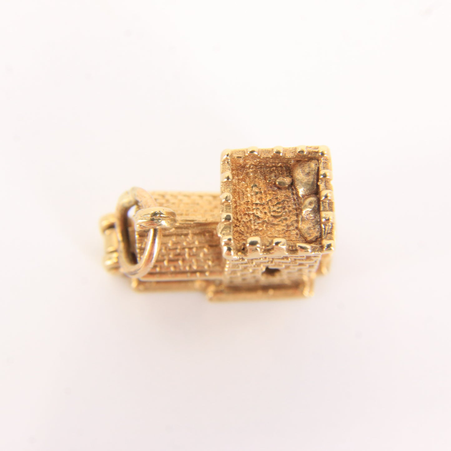 Vintage 9ct Hallmarked Gold Wedding Vows Opening Church Charm Pendant Detailed