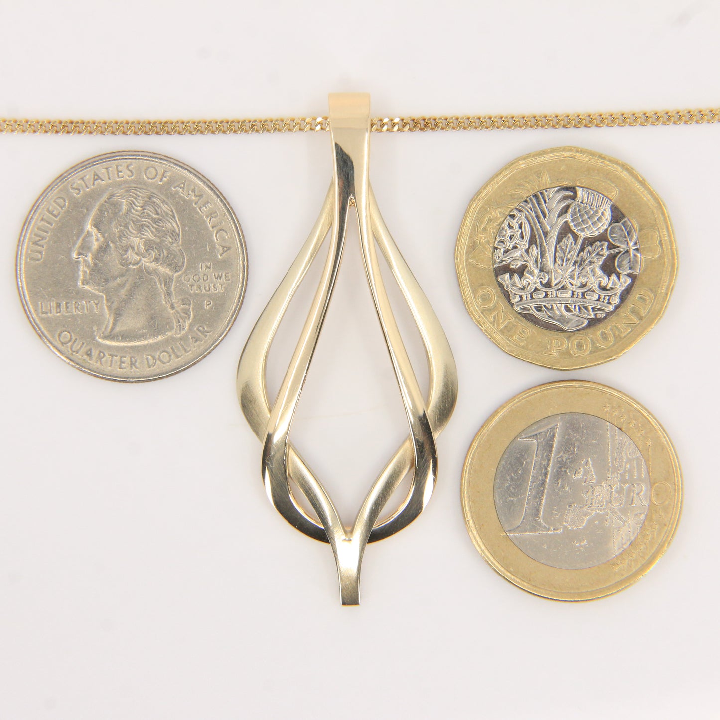 Vintage 9ct Hallmarked Sheila Fleet Two Tone Gold Pendant Necklace 18 Inch Adjustable Chain Boxed