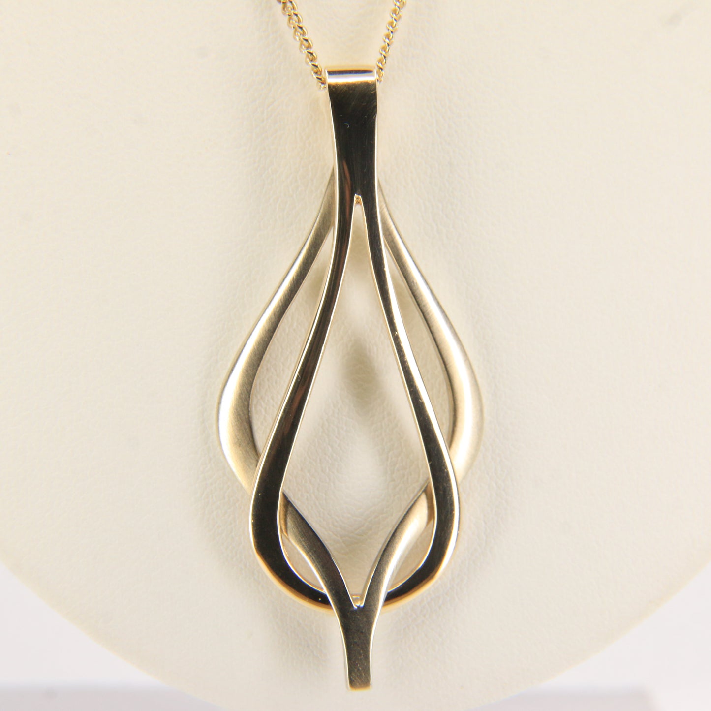 Vintage 9ct Hallmarked Sheila Fleet Two Tone Gold Pendant Necklace 18 Inch Adjustable Chain Boxed