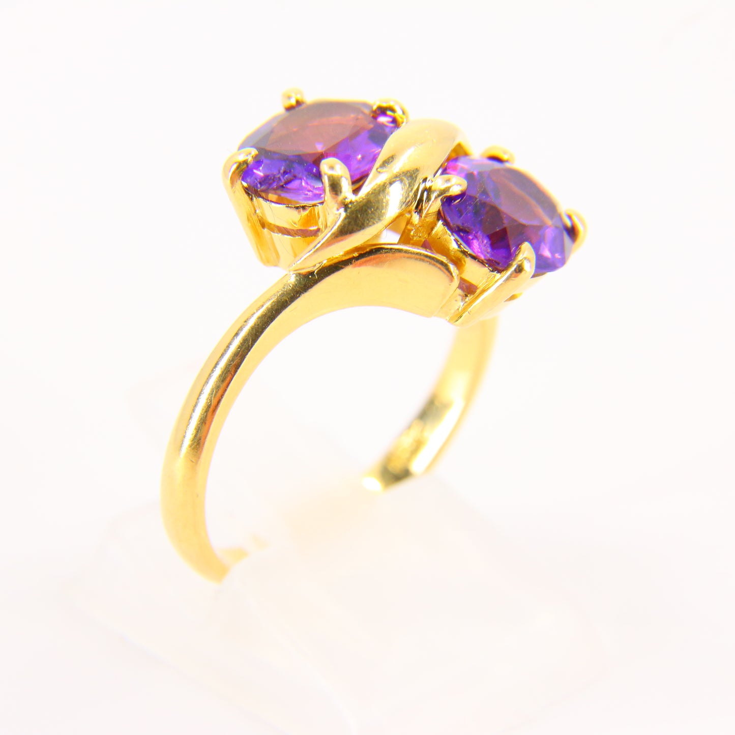 Vintage 18ct Amethyst Gold Dress Ring 18 Carat Yellow Gold Sizeable UK Size N