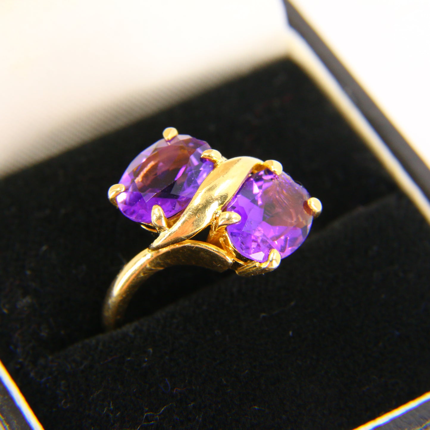 Vintage 18ct Amethyst Gold Dress Ring 18 Carat Yellow Gold Sizeable UK Size N