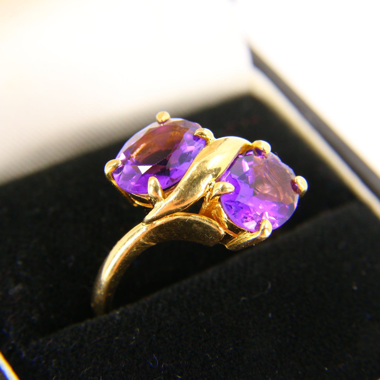 Vintage 18ct Amethyst Gold Dress Ring 18 Carat Yellow Gold Sizeable UK Size N