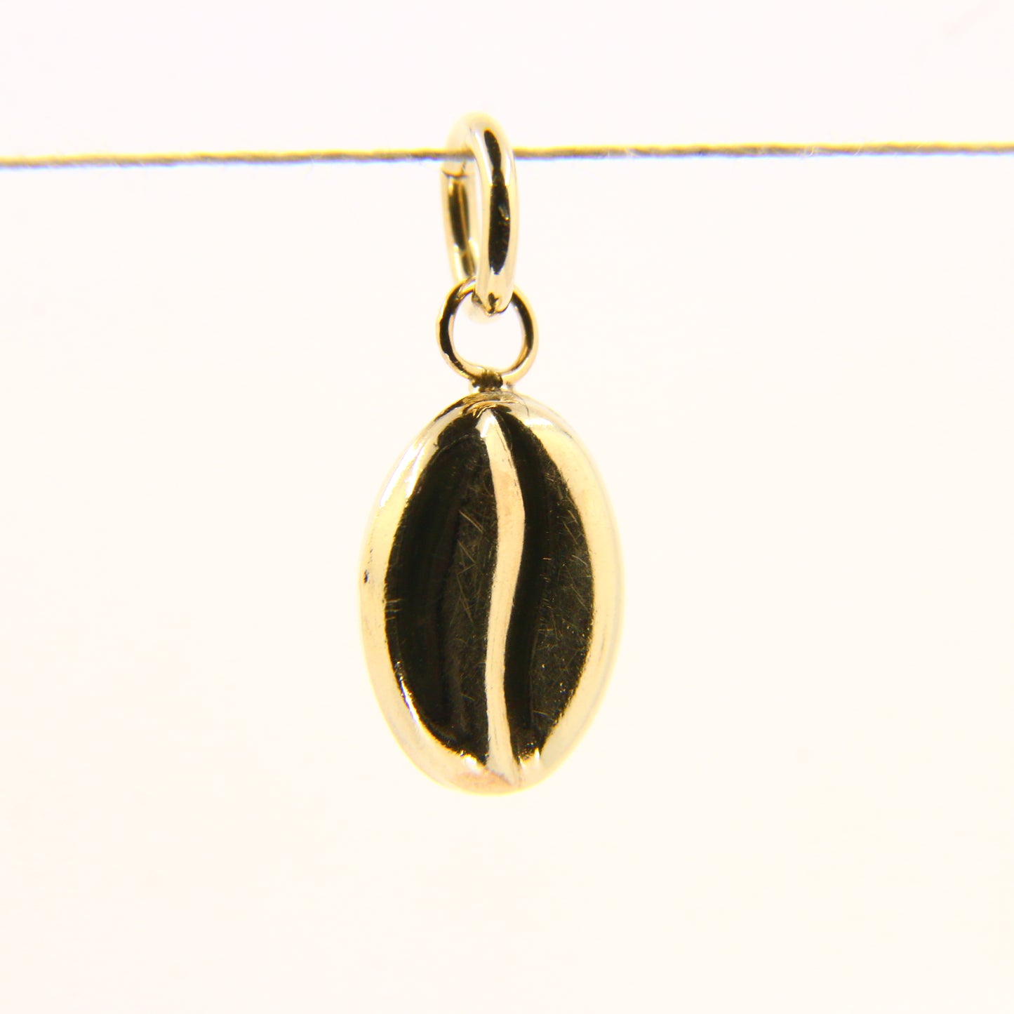 Vintage 9ct Gold Coffee Bean Charm – Yellow Gold Pendant
